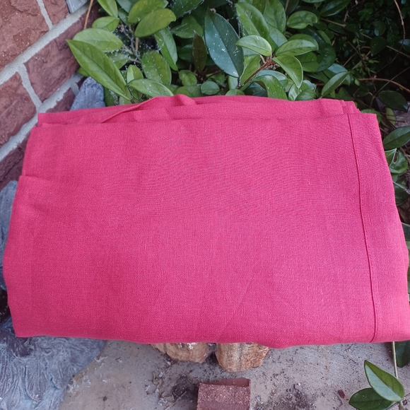 LE TELERIE TOSCANO EXCLUSIVE FIRENZE RED LINEN TABLECLOTH 68'X108 NWT" - Picture 10 of 13